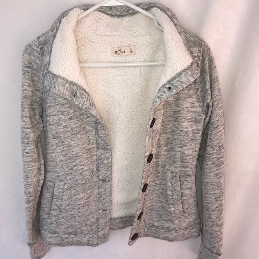 HOLLISTER fuzzy jacket